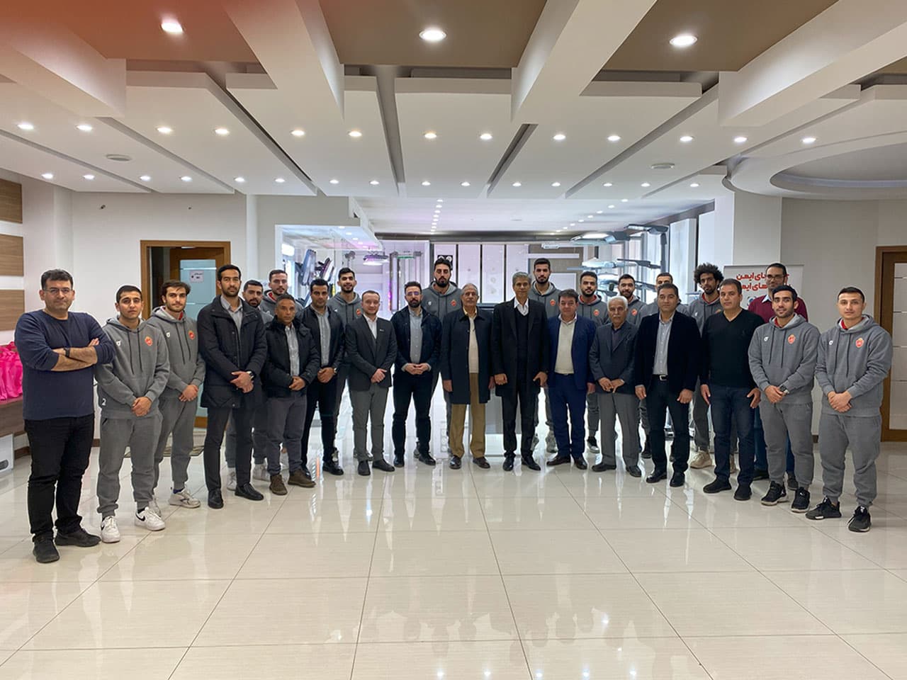 بازدید تیم بسکتبال دسته یک گلنور از مجموعه روشنایی گلنور